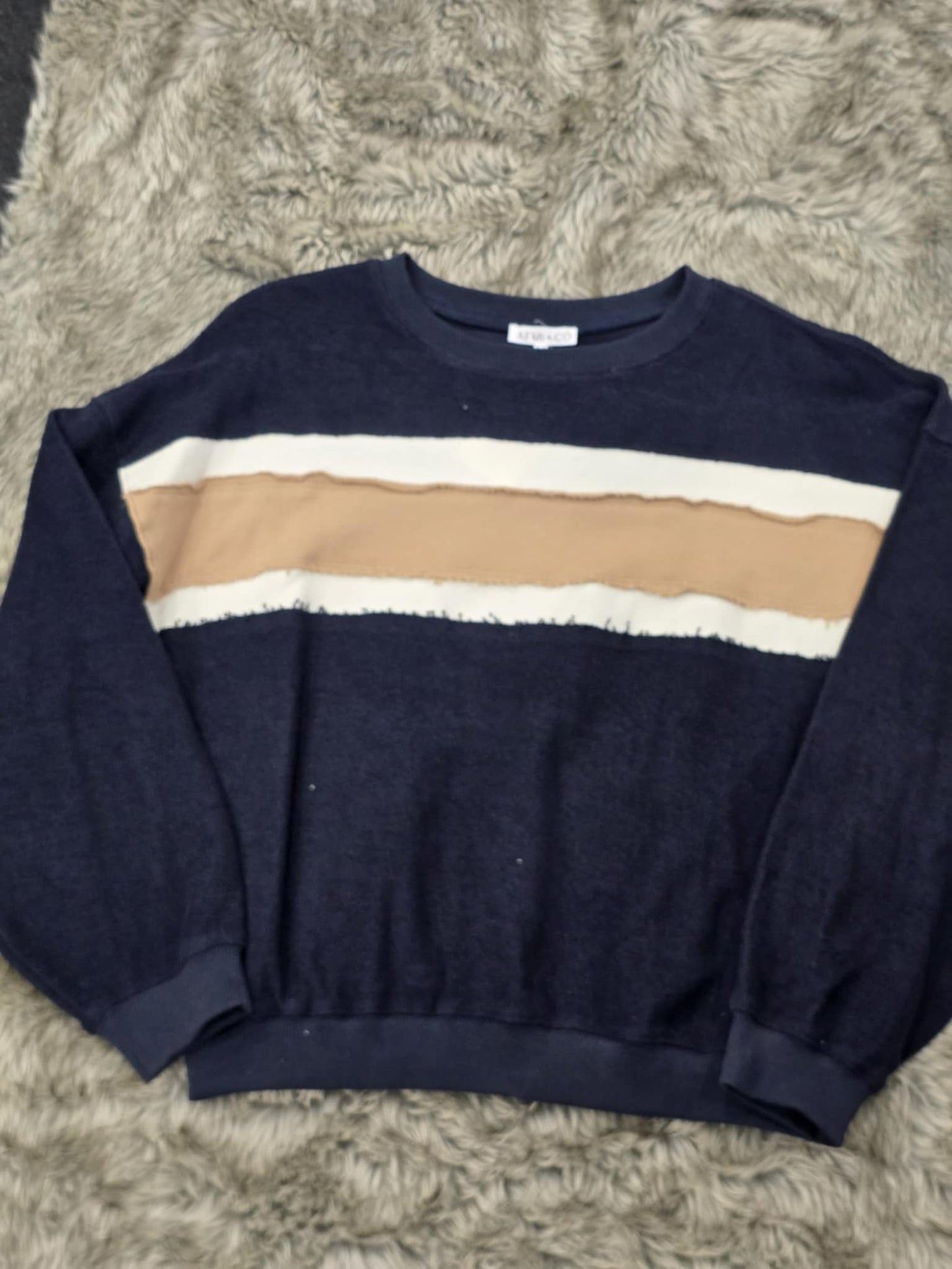 Navy pullover