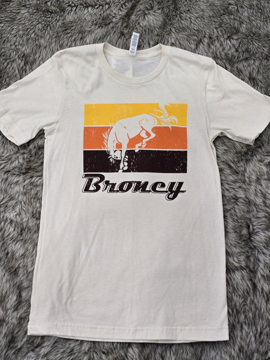 Broncy tee